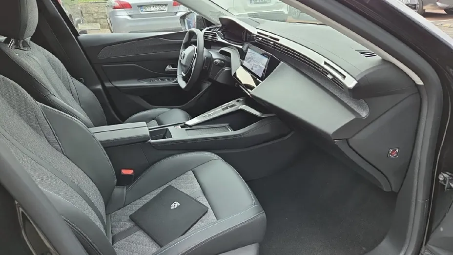 PEUGEOT 408 408 1.2 PureTech Allure S&S EAT8