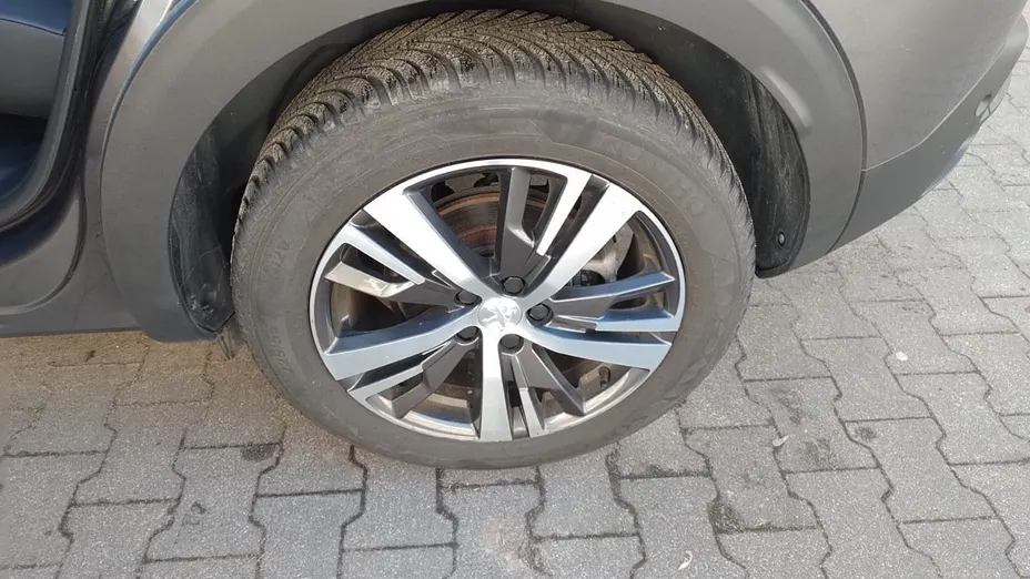 PEUGEOT 3008 3008 1.2 PureTech Allure Pack S&S EAT8