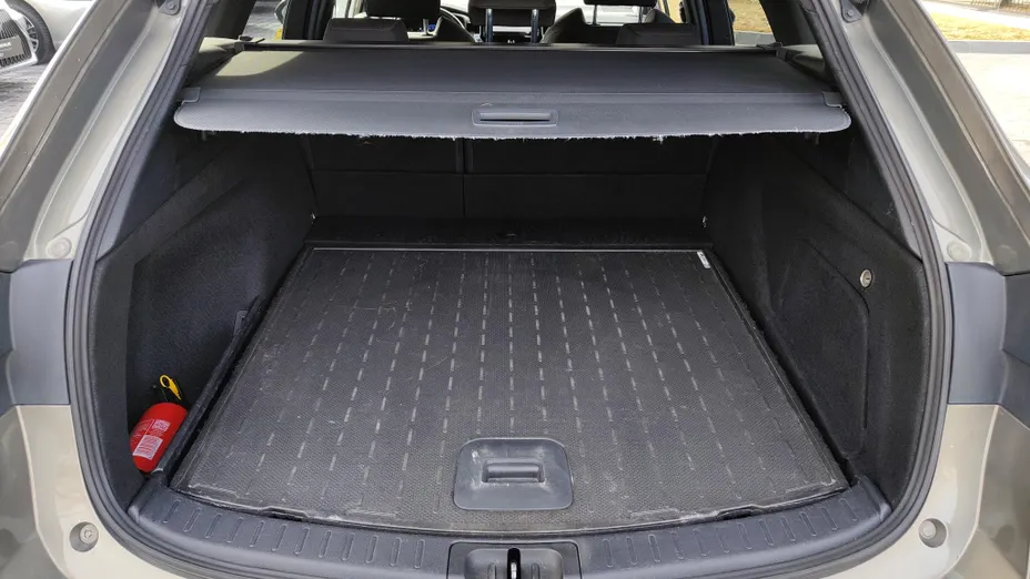 TOYOTA Corolla Corolla 2.0 Hybrid Comfort
