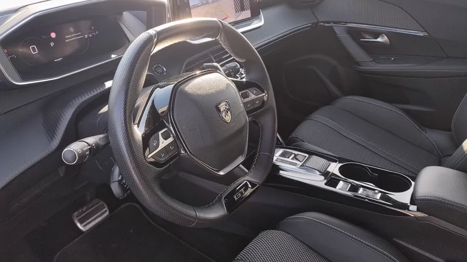 PEUGEOT 2008 2008 PureTech 130 GT S&S EAT8