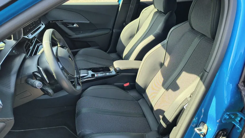 PEUGEOT 2008 2008 1.2 PureTech GT S&S EAT8