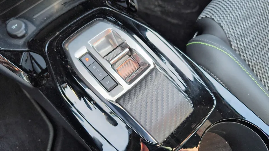 PEUGEOT 2008 2008 1.2 PureTech GT S&S EAT8