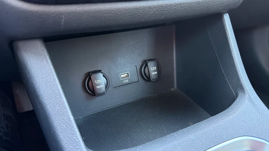 HYUNDAI i30 i30 1.5 DPI Modern