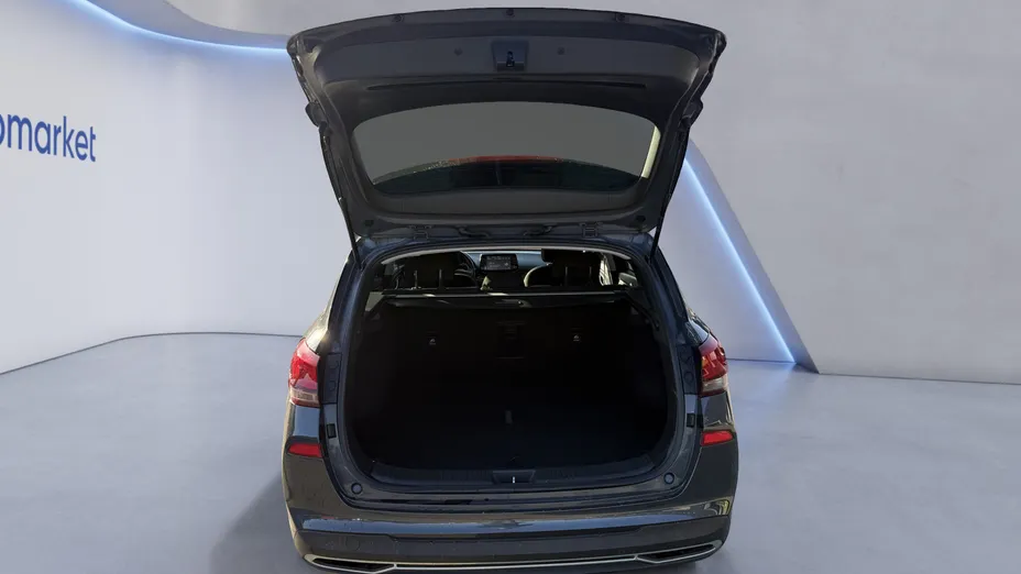 HYUNDAI i30 i30 1.5 DPI Comfort