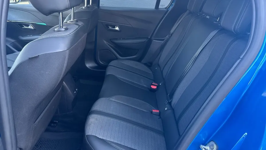 PEUGEOT 208 e-208 Allure