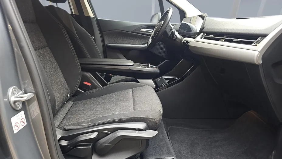 BMW Seria 2 218i aut