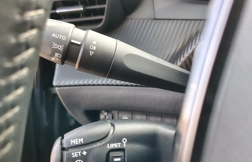 PEUGEOT 2008 2008 1.2 PureTech Active Pack S&S