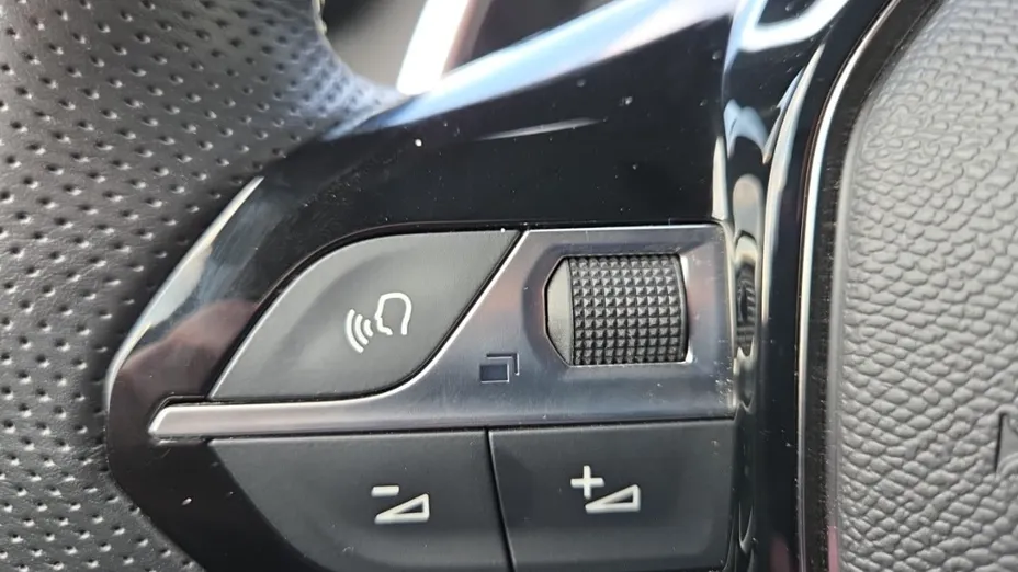 PEUGEOT 2008 2008 1.2 PureTech GT S&S EAT8