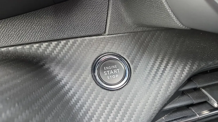 PEUGEOT 2008 2008 1.2 PureTech GT S&S EAT8