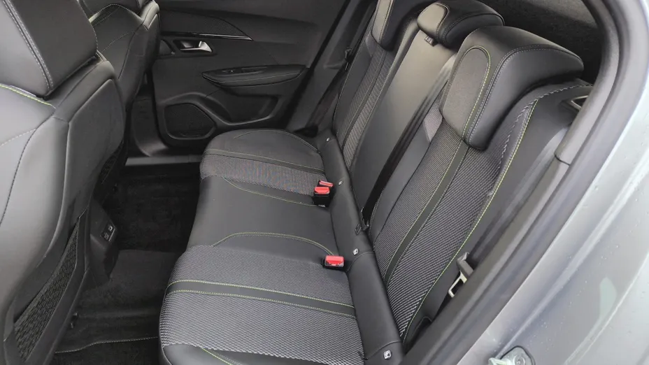 PEUGEOT 2008 2008 1.2 PureTech GT S&S EAT8