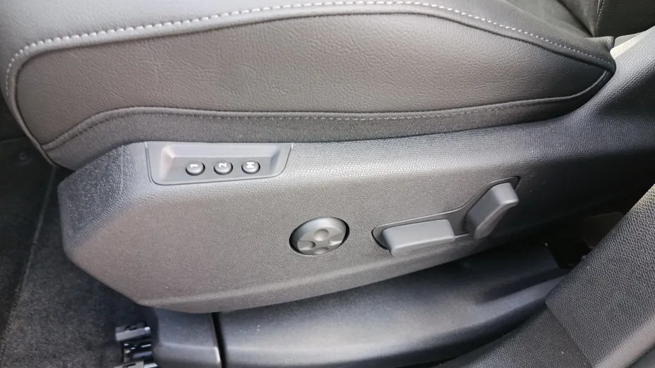 DS DS7 DS 7 1.5 BlueHDi Performance Line aut