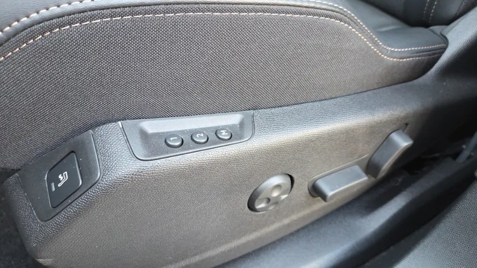 PEUGEOT 5008 5008 1.5 BlueHDi GT S&S EAT8