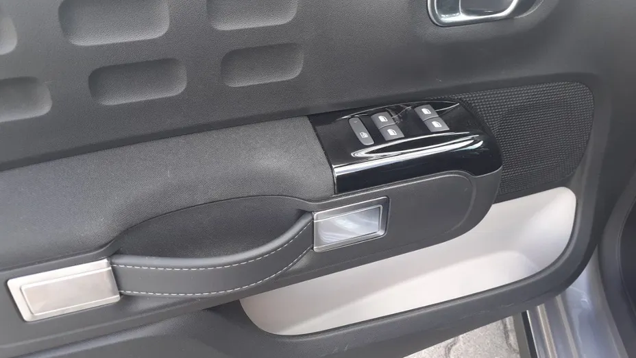 CITROEN C3 C3 1.2 PureTech Shine