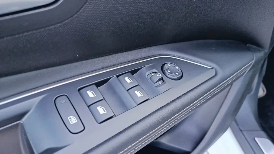 PEUGEOT 5008 5008 1.5 BlueHDi GT S&S EAT8