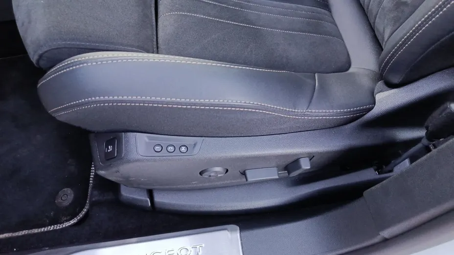 PEUGEOT 5008 5008 1.5 BlueHDi GT S&S EAT8