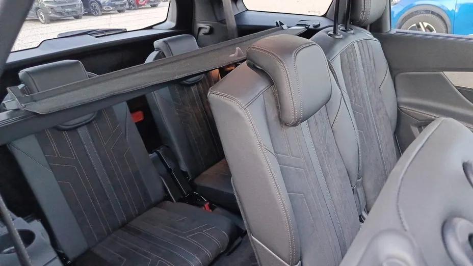 PEUGEOT 5008 5008 1.5 BlueHDi GT S&S EAT8