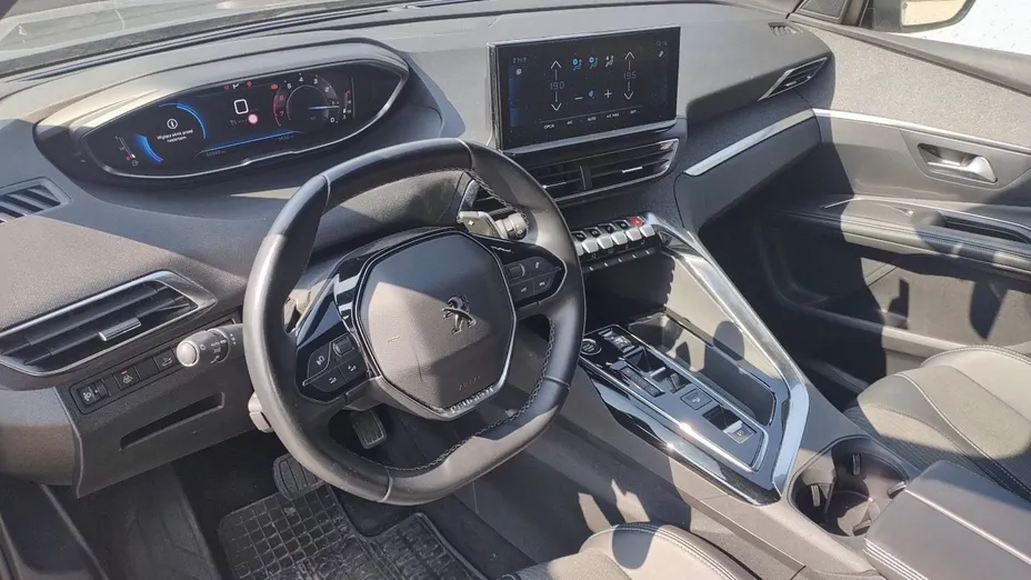 PEUGEOT 3008 3008 1.2 PureTech Allure S&S EAT8