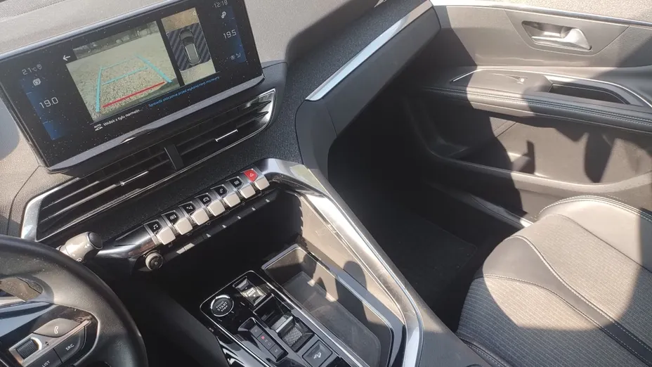 PEUGEOT 3008 3008 1.2 PureTech Allure S&S EAT8