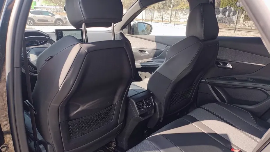 PEUGEOT 3008 3008 1.2 PureTech Allure S&S EAT8