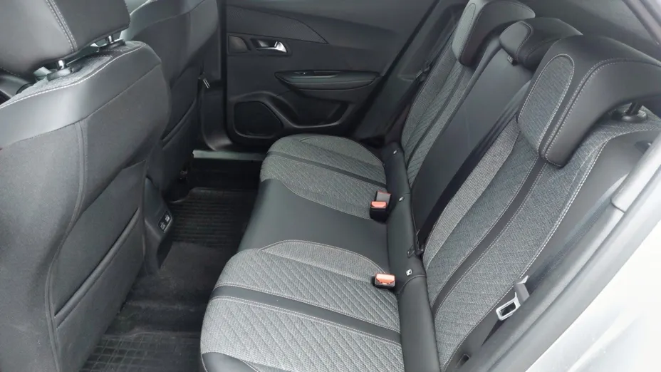 PEUGEOT 2008 2008 1.2 PureTech Allure Pack S&S EAT8