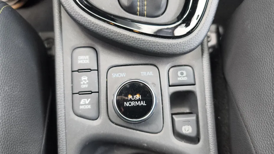 TOYOTA Yaris Cross Yaris Cross Hybrid 1.5 Adventure 4x4