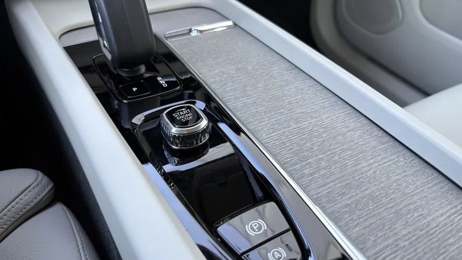 VOLVO XC60 XC60 B4 B Plus Bright aut