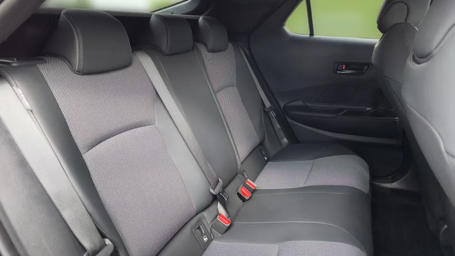 TOYOTA C-HR C-HR 2.0 PHEV Dynamic Force Executive