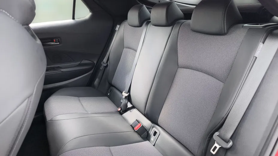 TOYOTA C-HR C-HR 2.0 PHEV Dynamic Force Executive