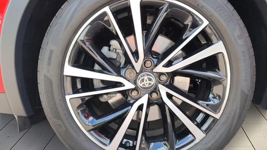 TOYOTA C-HR C-HR 2.0 PHEV Dynamic Force Executive
