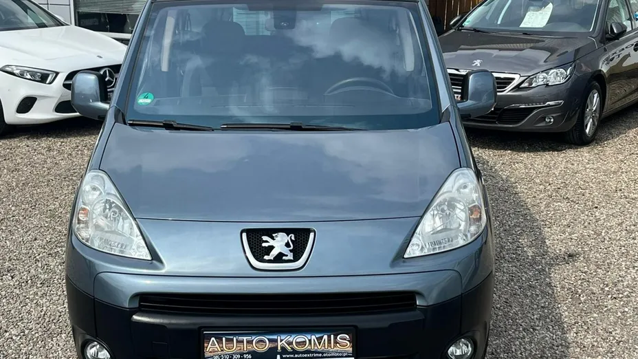 PEUGEOT Partner -
