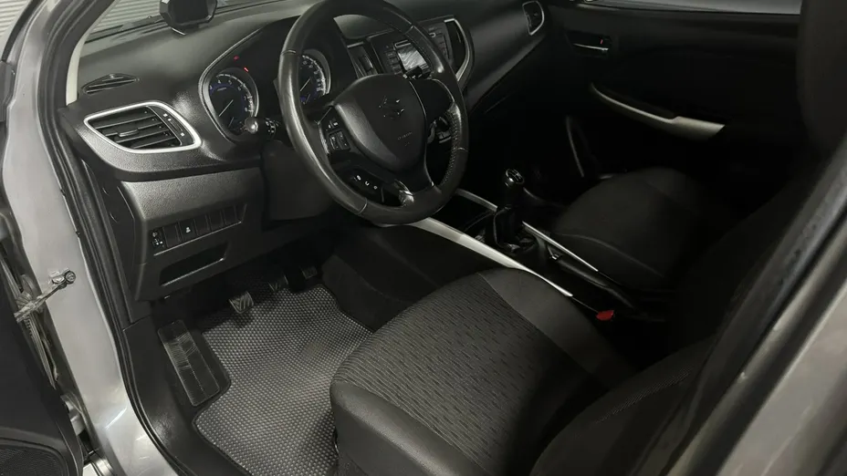 SUZUKI Baleno -