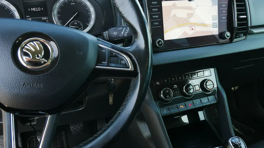 SKODA Karoq -