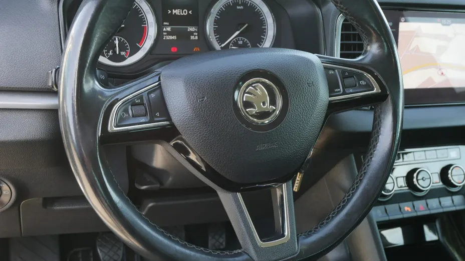 SKODA Karoq -