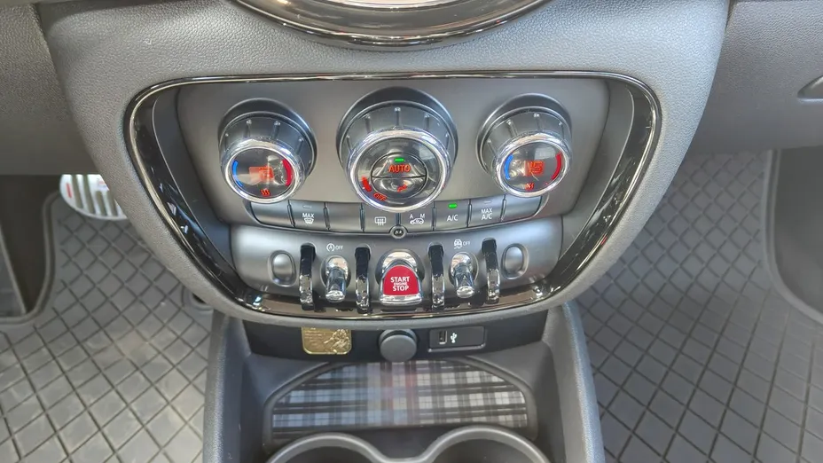 MINI Clubman -
