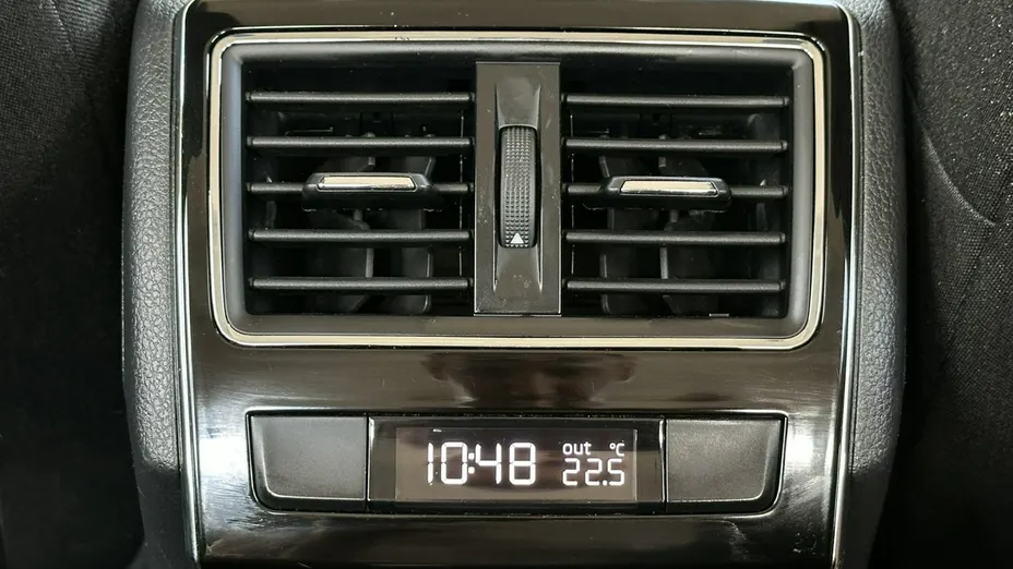 SKODA Superb -