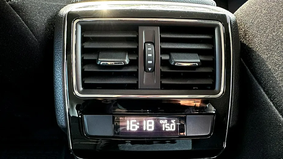 SKODA Superb Superb 2.0 TSI 4x4 Ambition DSG