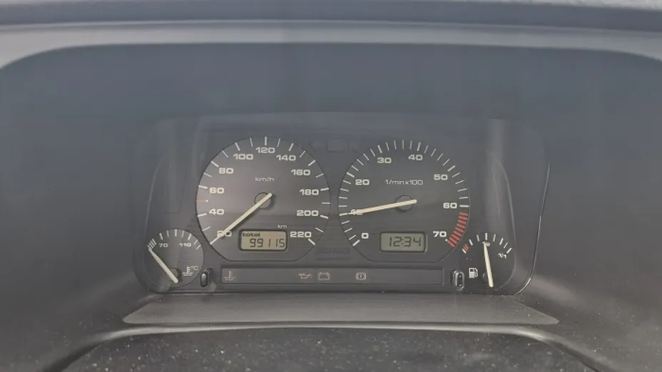 VOLKSWAGEN Vento -