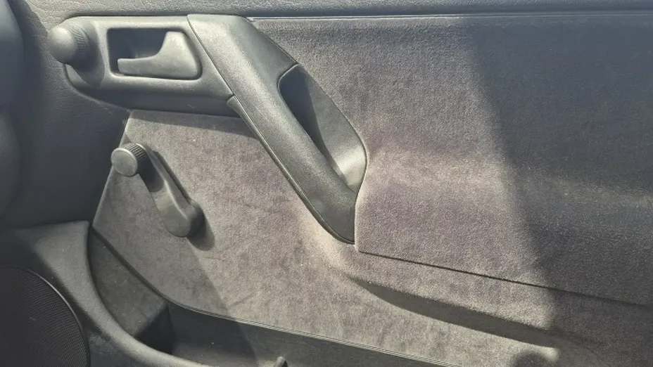 VOLKSWAGEN Vento -
