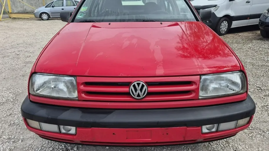 VOLKSWAGEN Vento -