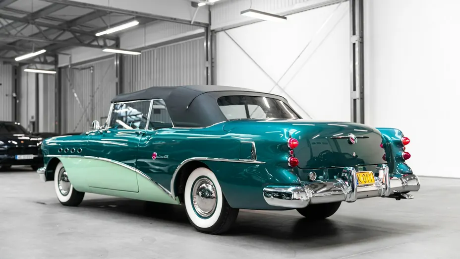 BUICK Roadmaster -