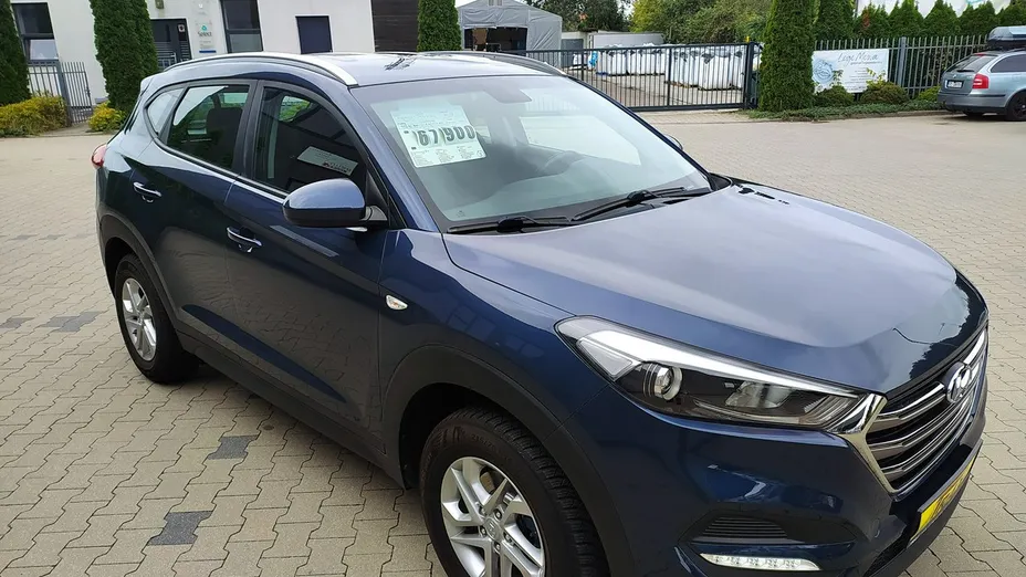HYUNDAI Tucson -