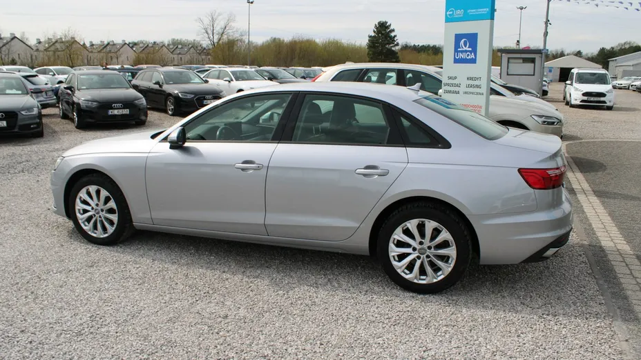 AUDI A4 -
