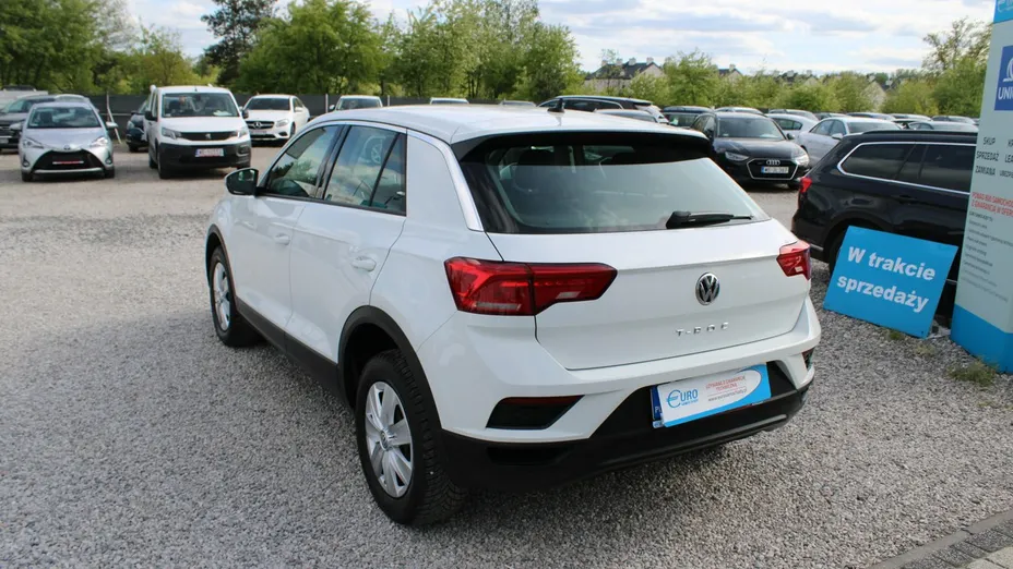 VOLKSWAGEN T-ROC -