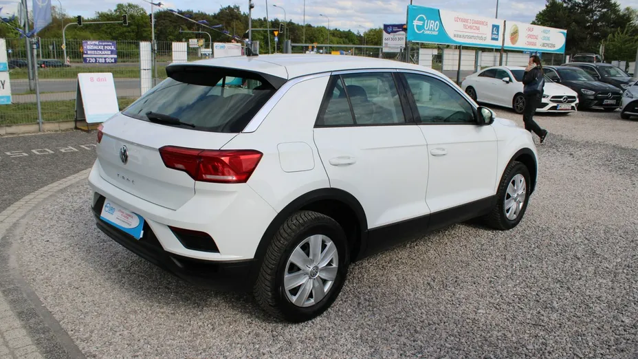 VOLKSWAGEN T-ROC -