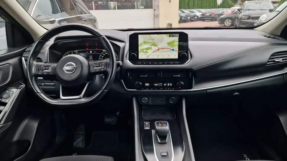 NISSAN Qashqai -