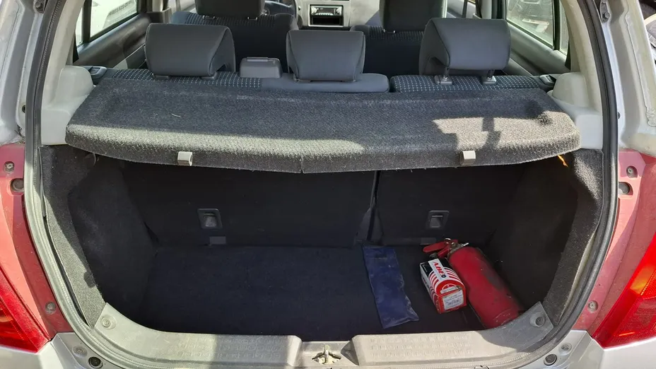 SUZUKI Swift -