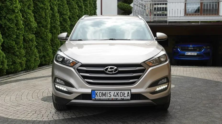 HYUNDAI Tucson -