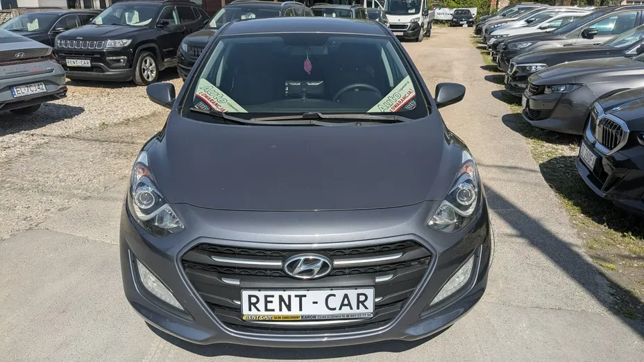 HYUNDAI i30 -
