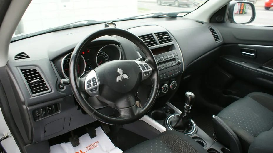 MITSUBISHI ASX -