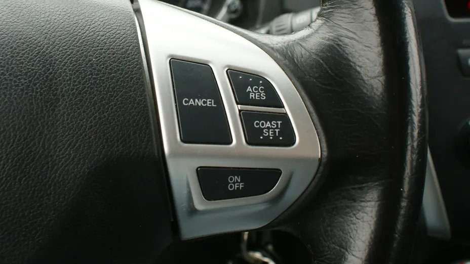 MITSUBISHI ASX -